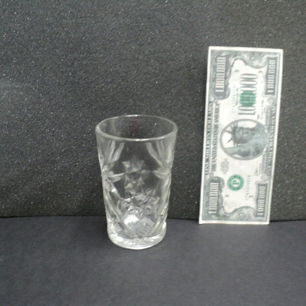 Vintage Anchor Hocking Prescut EAPC Juice Glass Oatmeal Pattern 3 3/4" High